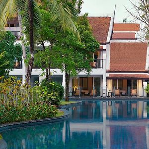 Family Studio Pool Access